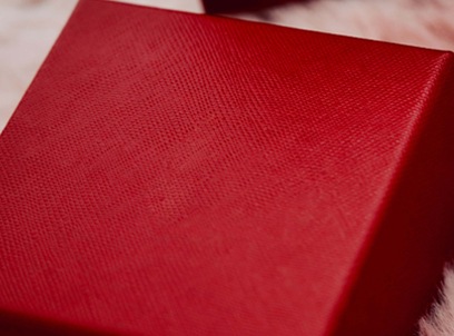 Aqueous Coating vs Lamination: A Side-by-Side Test | GDF Printing